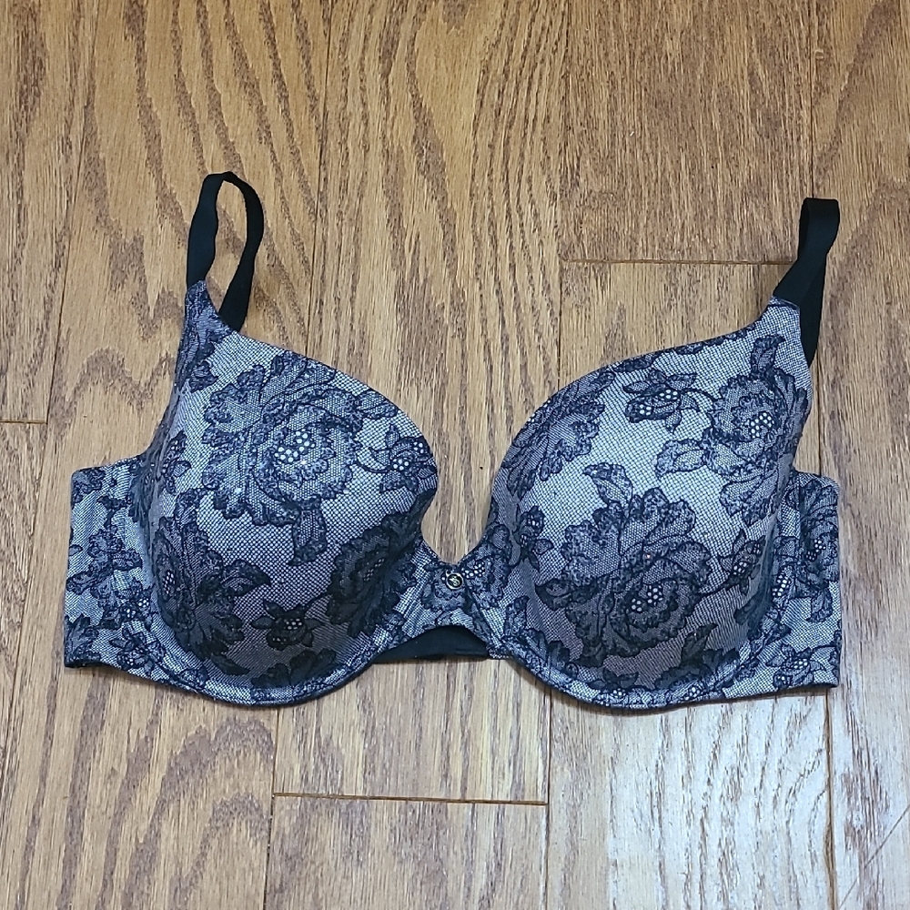 Victoria's Secret Black and Gray Lace  38D  Bra           B34  BY